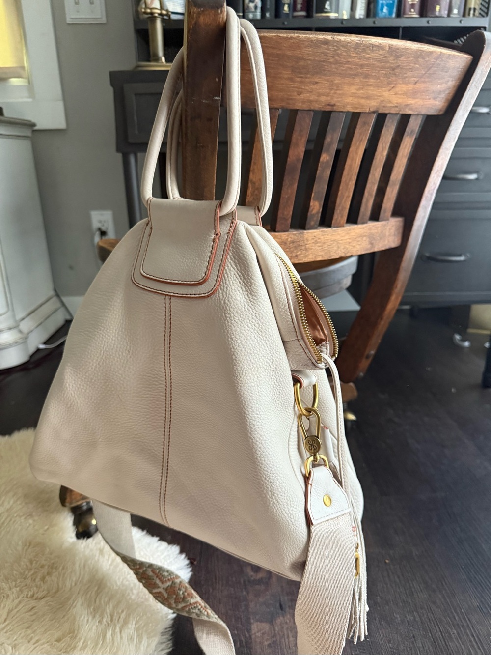 HOBO brand large leather tote purse cream with gold hardware